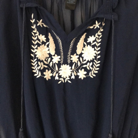 Cover up - Picture 2 of 3